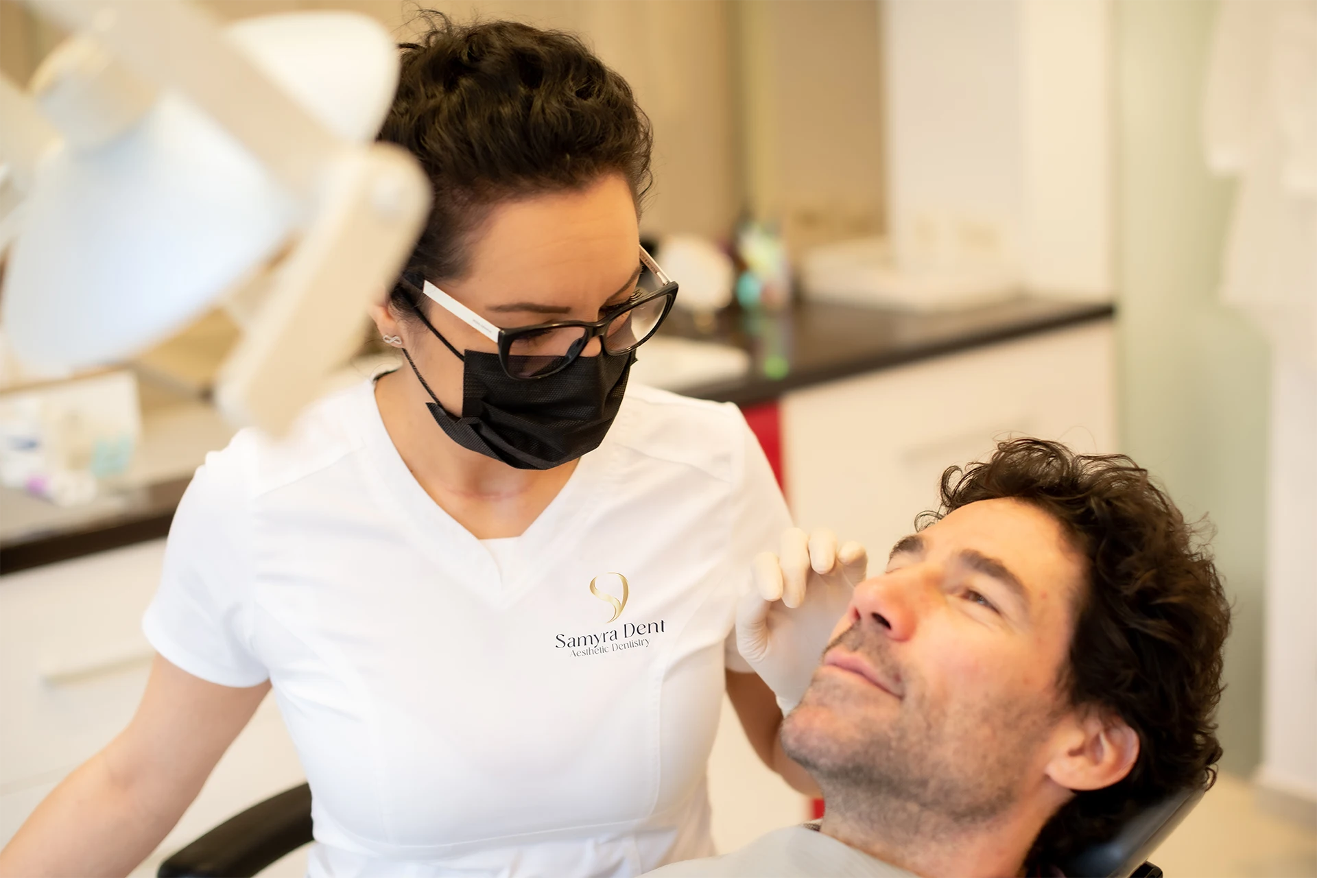 Consult stomatologic de specialitate, estetica dentara